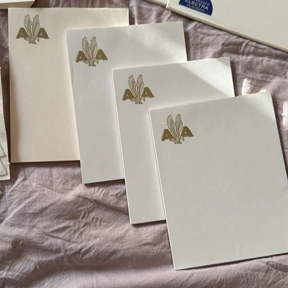 Vintage American Airlines notepads and iron on patches - Picture 2 of 5